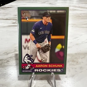 2025 Topps Heritage - #90 Aaron Schunk (RC) Green Border  - Bild 1 von 2