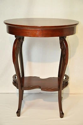 Mesa auxiliar victoriana ovalada rara de caoba con hojas de acanto talladas, c. 1900  Foto 1 de 4