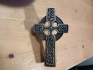 OLD VTG HEAVY 4 5/8"  CAST BRASS CROSS CELTIC IRELAND CHRISTIAN RELIGIOUS BOLT - Picture 1 of 8
