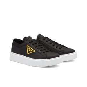 Zapatillas bajas PRADA Re-Nylon Gabardina Rueda 'Negro Amarillo' - Imagen 1 de 6