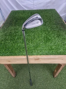 Wilson Deep Red ll Distance #4 Iron - Regular Flex Steel Shaft - Left Handed - Picture 1 of 9