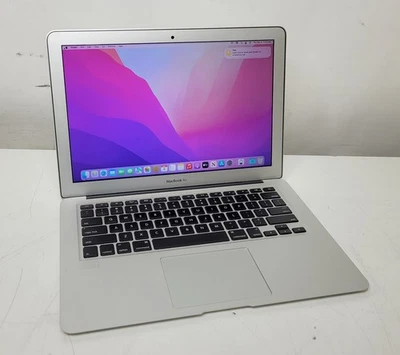 Apple MacBook Air 13" 2017 Core i7 2,2 GHz 8 GB RAM 512 GB SSD macOS Monterey Foto 1 de 4