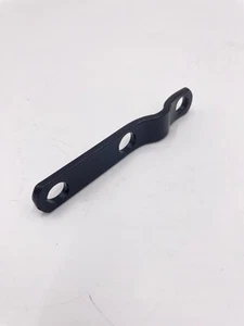 LAND ROVER DEFENDER 90 / 110 / 130 STRAP CLAMPING FOR WINDSCREEN HINGE LR044444 - Picture 1 of 4
