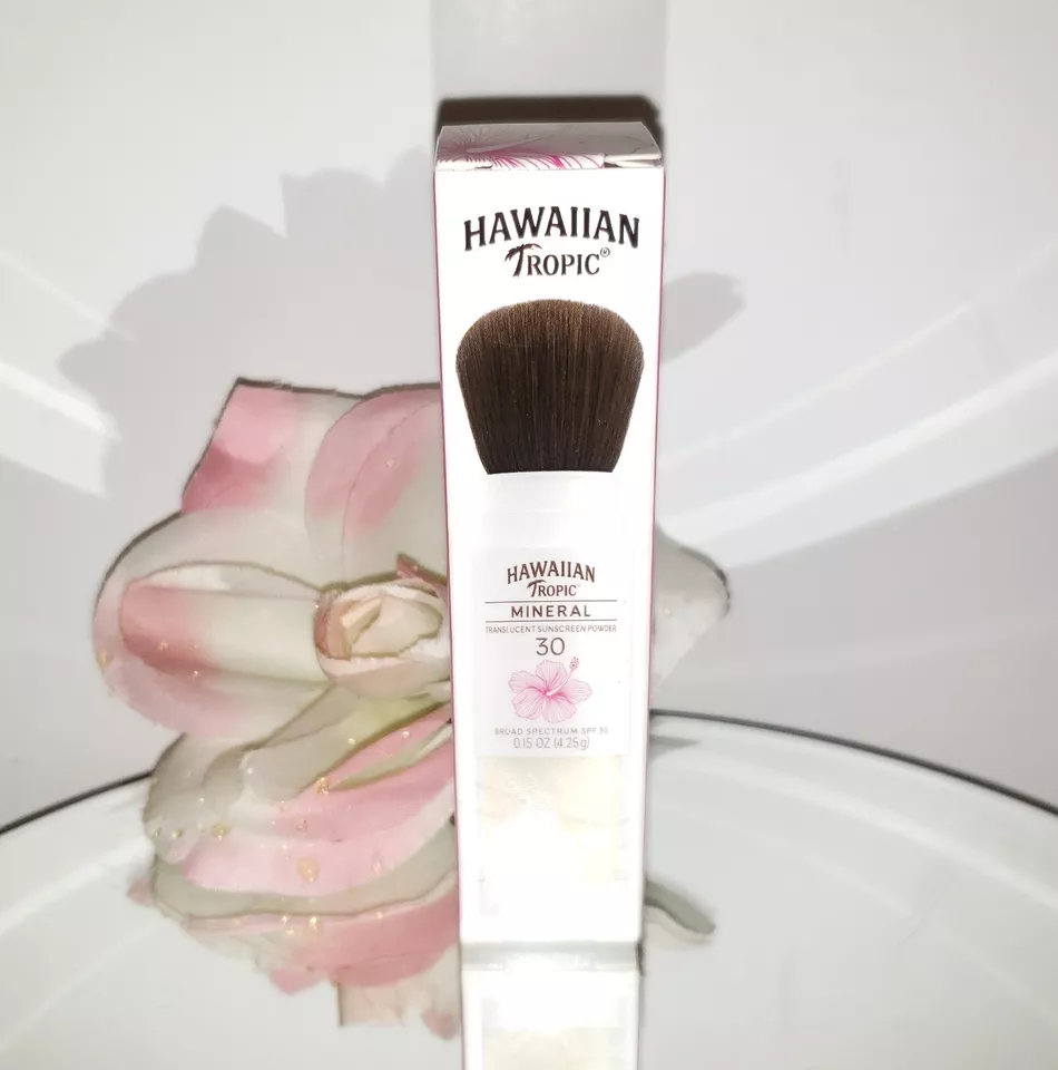 Hawaiian Tropic Mineral Translucent Sunscreen Powder w/ Brush SPF 30 - Image 1 of 1