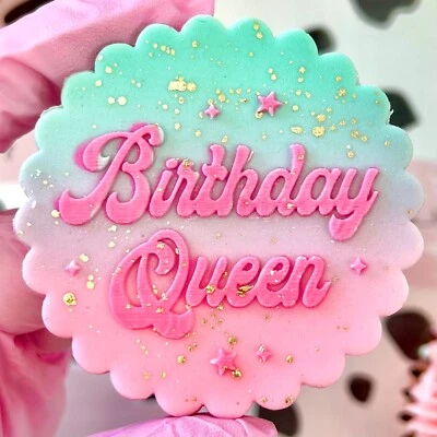 Cumpleaños Reina en relieve sello cupcakes galleta deboss signo estrella zodiaco Foto 1 de 2