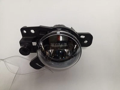 Luz antiniebla del lado izquierdo del conductor con soporte de 24 GMC Sierra Denali 2500 11336639 Foto 1 de 4