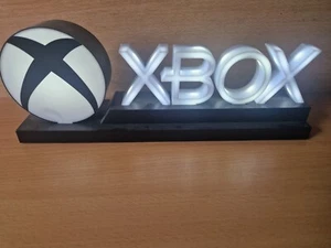 XBOX Leuchtschild 3 Leuchtmodi USB oder Akku KOMPLETT MIT BATTERIEN FUNKTIONIEREN - Bild 1 von 4