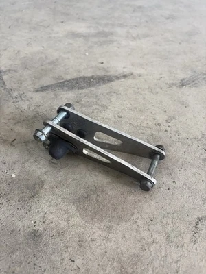 Honda CR 125 CR 125R 1992 OEM soportes de motor soportes superiores perchas 50401-KZ4-730 Foto 1 de 4