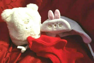 Lote De Colección 3 Sombreros Bebé Niña Años 70-80 Invierno Imitación Piel Tejido Vellón Rojo Blanco Foto 1 de 4