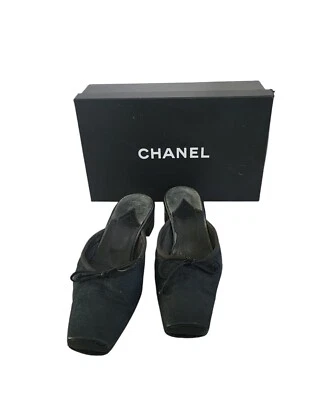 Vintage CHANEL 90s Denim LEATHER CC LOGO MULE HEELS Square Toe Sz 40 Box - Image 1 of 4