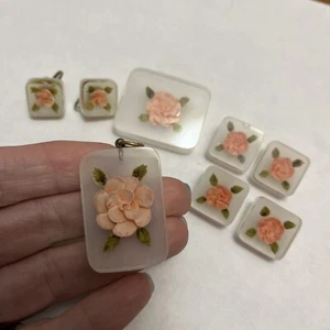 Lote de joyas vintage de flores de lucita - Imagen 1 de 9
