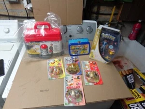 POKEMON CHRISTMAS OGGETTI DA COLLEZIONE NUOVI E VINTAGE (1 LOTTO) - Foto 1 di 7
