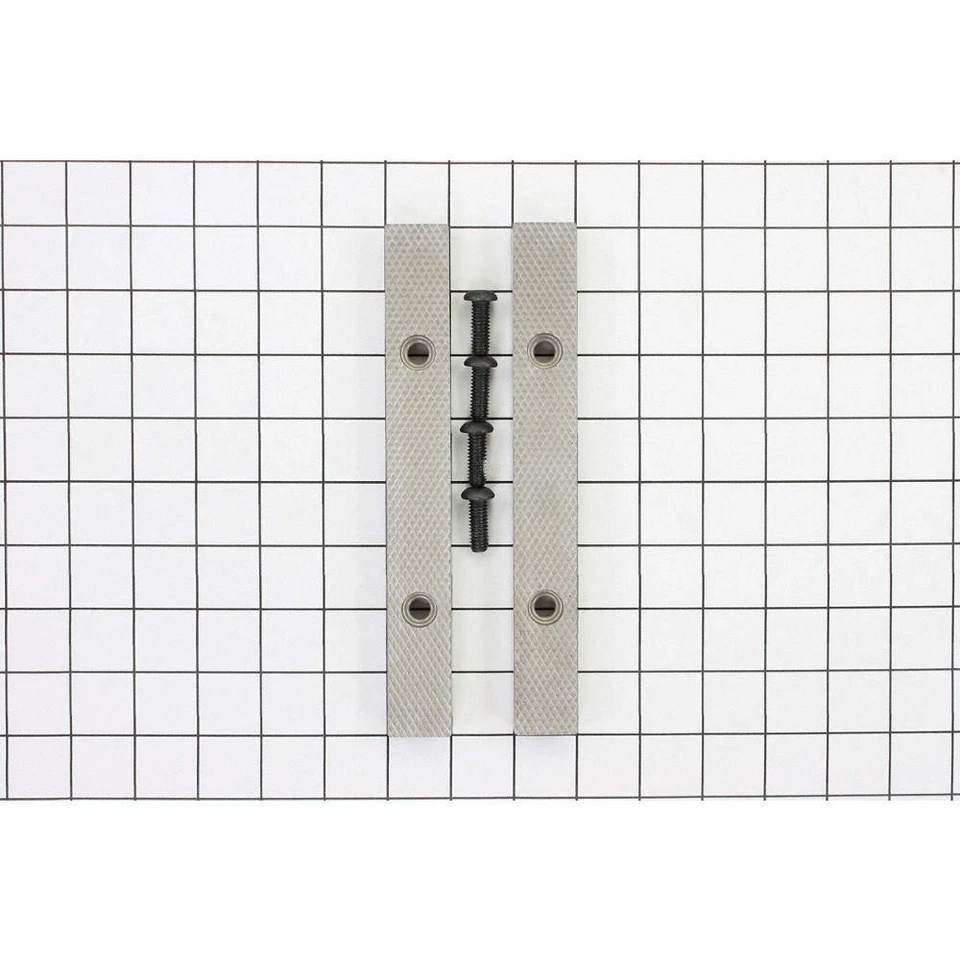 WILTON 2908100 SerratedJawInsrtSet,Steel,Incl.4Screw,PR 33KM01 - Изображение 1 из 1