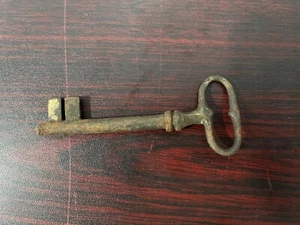 Llave antigua vintage - Imagen 1 de 2