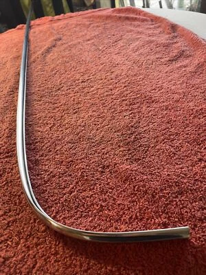 Chevrolet BelAir Biscayne Delray 1958 sedán moldura aleta izquierda 3759689 4-39 nuevo de lote Foto 1 de 4