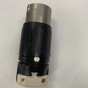 Hubbell CS-636IC, 2P-3W 125 V.A.C. 50 Amp Twist & Lock - Imagen 1 de 11