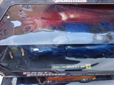 JADA FAST & FURIOUS 2009 NISSAN GT-R R35 1/18 with LIGHTS & BRIAN FIGURE 31142 - Image 1 of 2