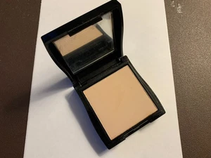 Mary Kay Sheer Mineral Pressed Powder in Compact w/brush IVORY #2 – DiSCONTINUED - Picture 1 of 4