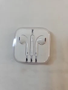 NEW! Genuine Wired Apple Headphones Earbuds,  Inline Mic,  Brand New in Plastic - Picture 1 of 7
