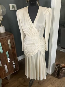 1980’s True Vintage White Stretch Poly Knit Rusched Party Dress Dynasty Fitted - Picture 1 of 7