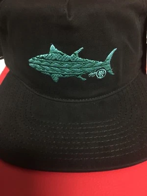 Sombrero Hawaiian Island Creations HIC Akahi Fish Snapback, con abrebotellas oculto Foto 1 de 4