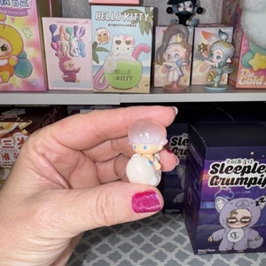 Authentischer POP MART POP BEAN GLÜCKSBRINGER DIMOO NEU GEÖFFNETE VERPACKUNG US-VERKÄUFER - Bild 1 von 3