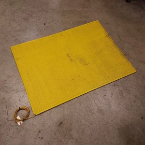 Pinnacle Systems Inc. NSD/36/048/Y/R/W/20 Safety Mat 36"x48" - USED - Picture 1 of 5