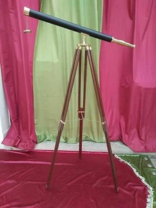 Antico telescopio vintage in ottone 39" con treppiede - storia marittima - Foto 1 di 6