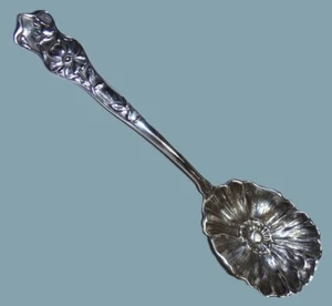 Ornate Art Nouveau PAYE & BAKER Sterling Silver FLOWER SPOON Sugar Jam BonBon - Picture 1 of 7