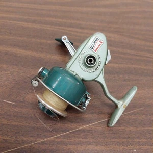 Vintage Heddon spinning Fishing reel! #281  - Picture 1 of 9