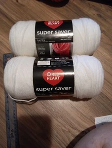 Red Heart Super Saver #0311 White Yarn-2 Skeins of 198g/7oz , 364yds/333m NEW - Picture 1 of 7