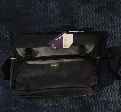 Targus TCG270 CityGear II 17" Messenger Bag Laptop Case - Image 1 of 3