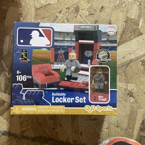 NEW AYO SPORTS LA Angels MIKE TROUT Locker Room Buildable Set 106 Pieces Rare - Picture 1 of 5