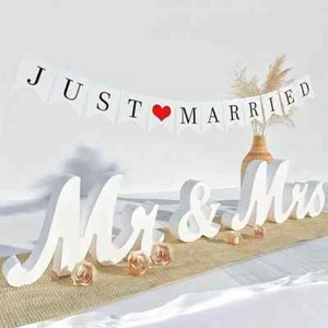 Foto de decoración de boda de 3,2" con letras inglesas de Mr & Mrs 3 piezas - Imagen 1 de 5
