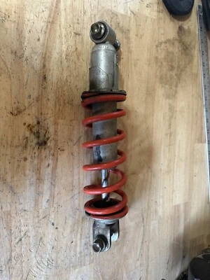 Amortiguador trasero honda cr60r 1984 Foto 1 de 4