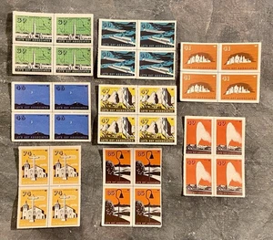 Lets Get Associated Oil Company Aschenputtel Briefmarken des Westens neun 4er Blöcke - Bild 1 von 1