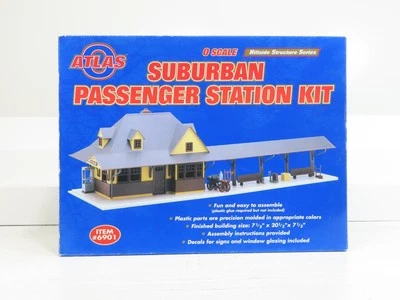 Atlas 6901 Suburban Passenger Station Kit LN - Image 1 of 4