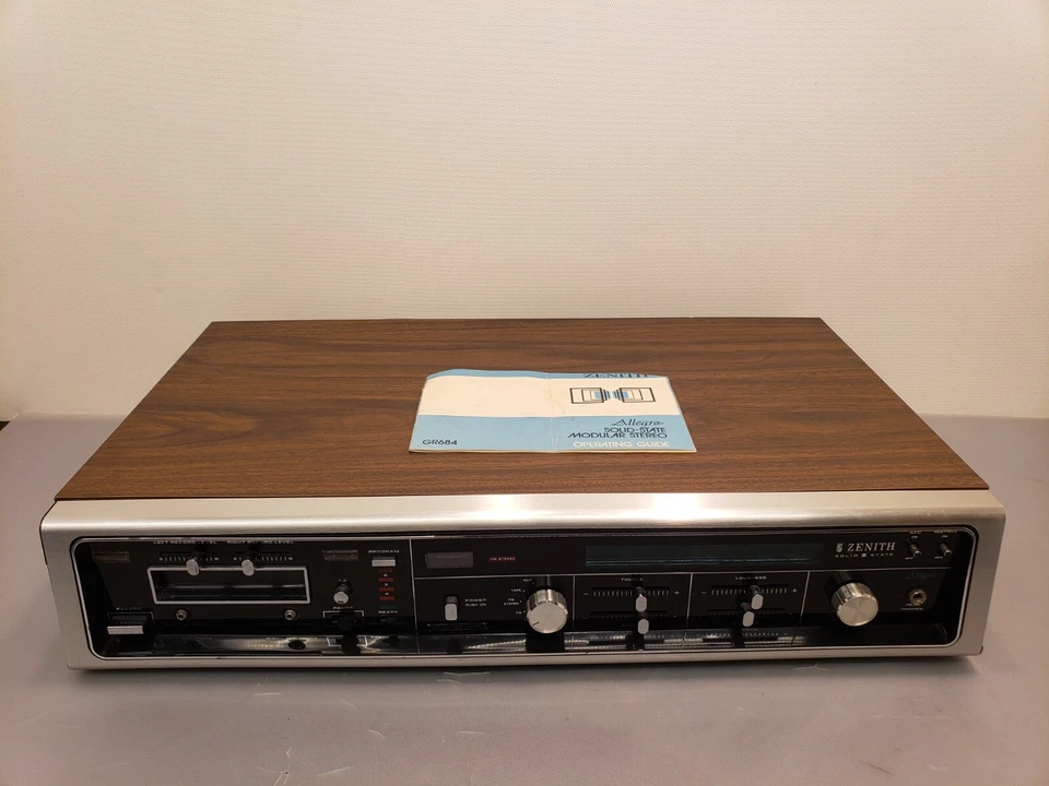 Винтажная стереосистема Zenith Allegro GR684, отличный тюнер с руководством **протестирована - Изображение 1 из 4