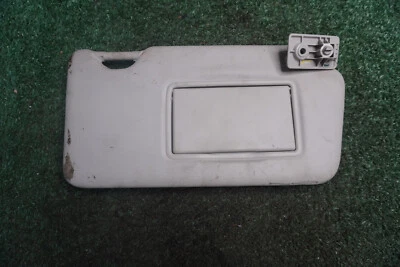 Parasol Nissan Versa 2014 2015 2016 lado del pasajero OEM 1 pieza 156068592 Foto 1 de 3