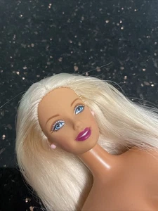 Barbie Platinum Blonde-Knees bend -winesberry Lip, TNT Body doll-Nude For OOAK - Picture 1 of 14