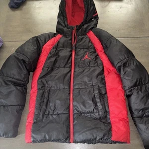 NIKE Jordan Brand Black/Red Puffer Jacket Coat Youth Medium 10-12 - Picture 1 of 5