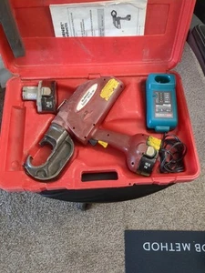 Crimpadora Burndy Patriot 750 serie pat750 18v a batería con cargador y 2 baterías - Imagen 1 de 13