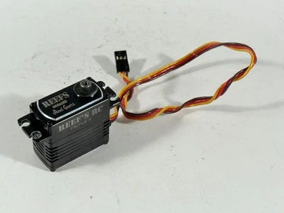 Reef's RC Triple 4 Wp High Torque Digital HV Coreless Servo Axial Vanquish - Image 1 of 4