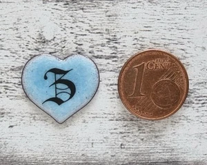 Herz blau Z Buchstabe Emaille 1970er Geschenk Name süß Retro Freundin Vintage - Picture 1 of 3