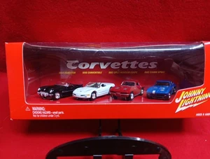Set 4 box auto Johnny Lightning Chevrolet Corvette 2002 include spedizione gratuita - Foto 1 di 6
