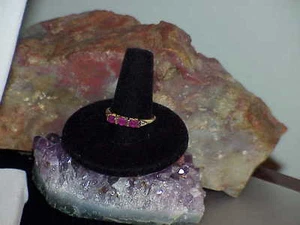 10K 3 Rubine Bandring Gr. 8 Gelbgold 2 Diamanten Band Oval Rubine 0,33ct - Bild 1 von 5