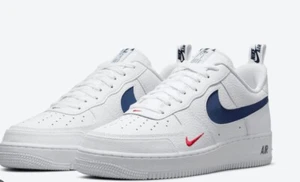 Lotto scarpe da ginnastica uomo UK 9 Nike Air Force 1 LV8 blu bianco rosso DJ6887100 - Foto 1 di 5