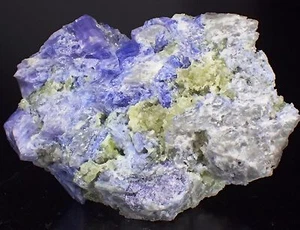 CARLETONITE Crystal Fine Mineral Specimen Mont Saint Hilaire, CANADA - Picture 1 of 8