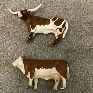 Schleich Cow TEXAS LONGHORN BULL Cow 2002 WITH 1999 BROWN AND WHITE COW - Picture 1 of 15