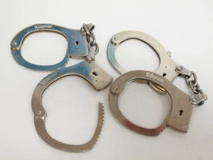 Clejuso Handschellen 12 D 12D - Handcuffs Gürteltasche Ledertasche Holster RAR - Picture 1 of 5